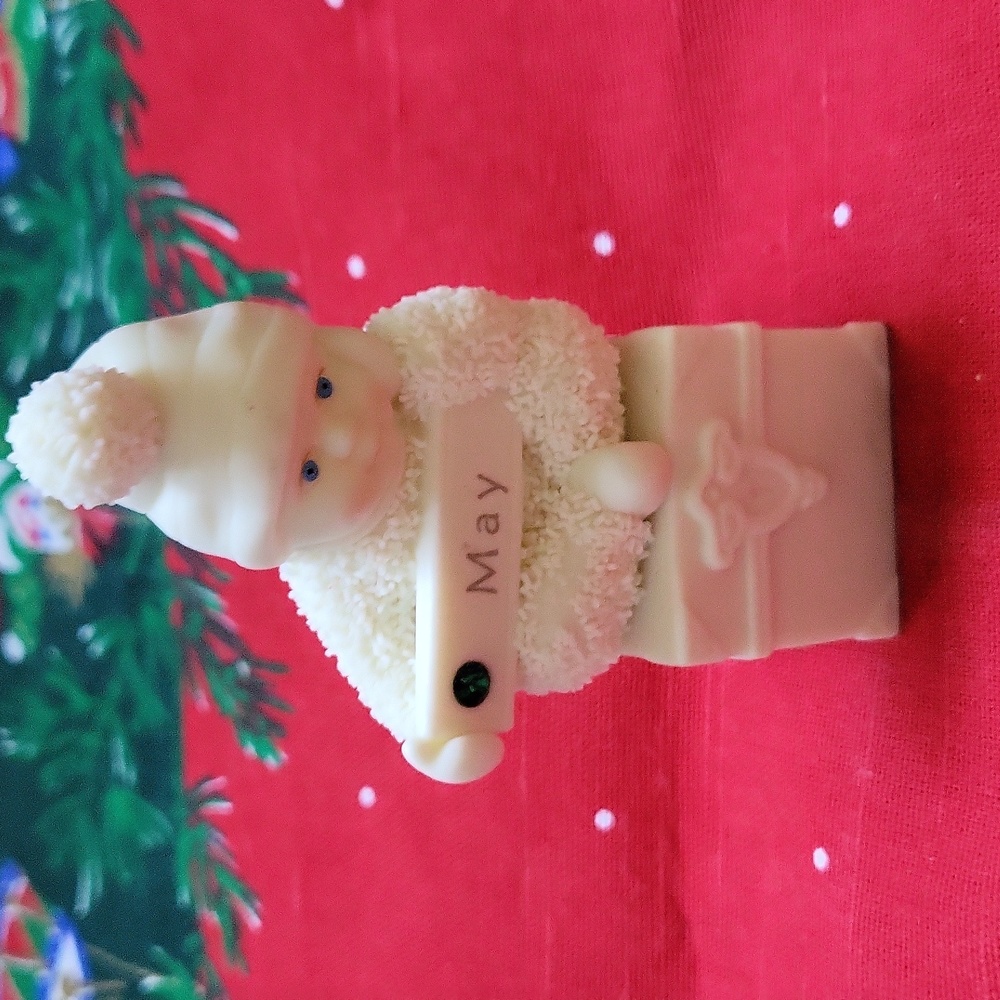 DEPARTMENT 56 May Snow Babies